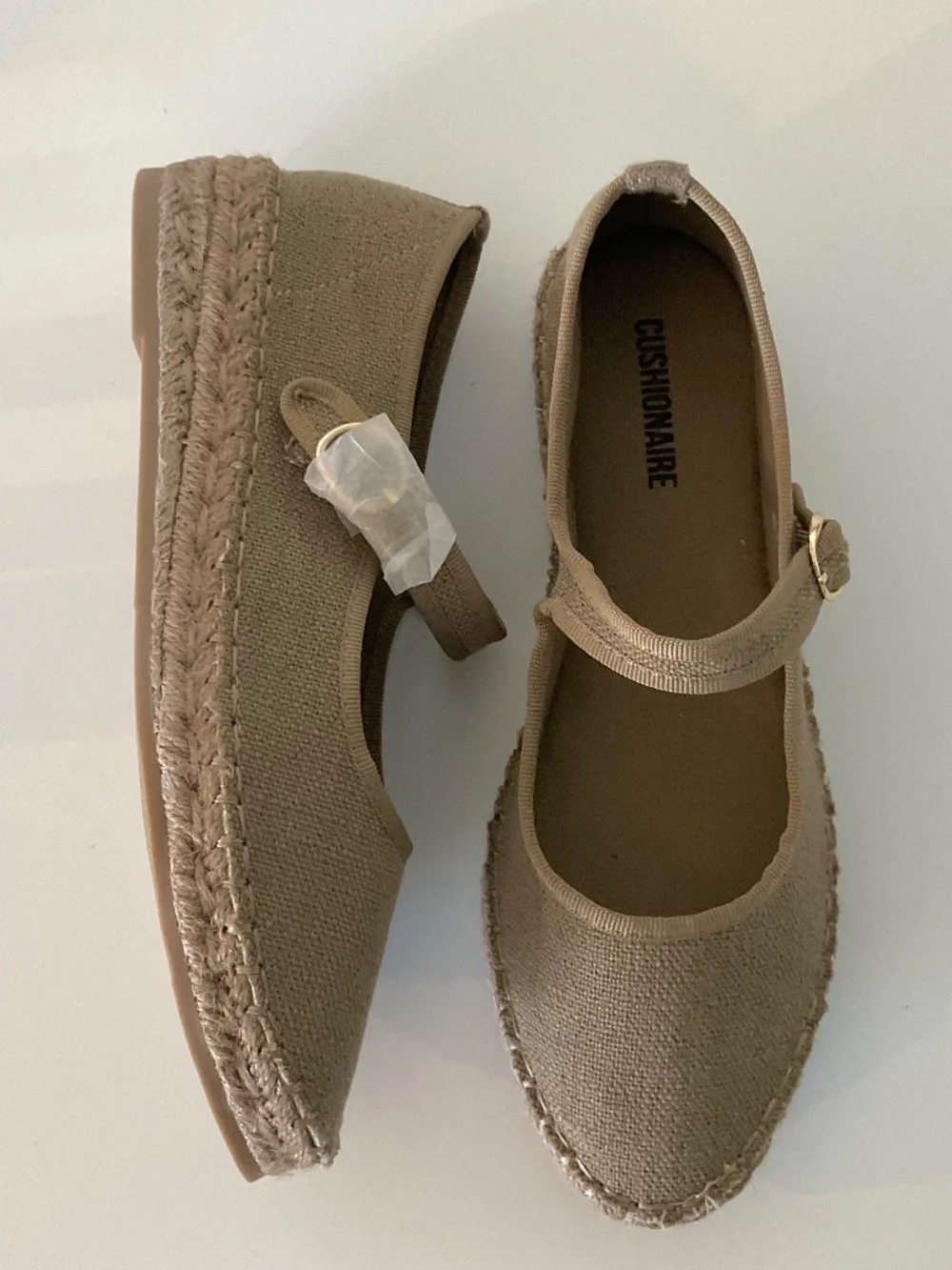 CUSHIONAIRE Tapas Canvas Mary Jane Flat Espadrilles in Taupe Size 8.5 NEW